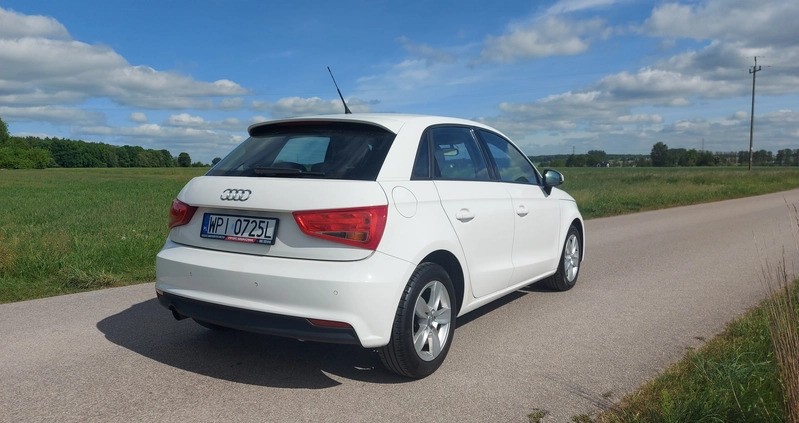 Audi A1 cena 41000 przebieg: 141000, rok produkcji 2015 z Garwolin małe 56